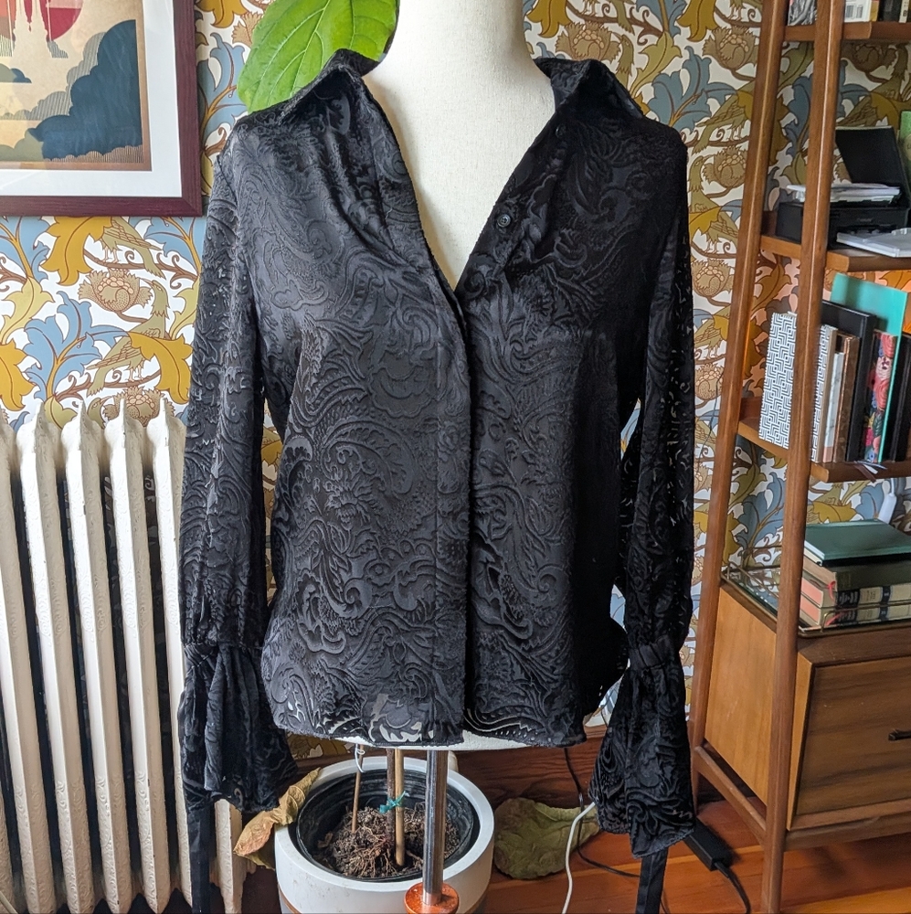 Alice + Olivia Black Button Down Shirt